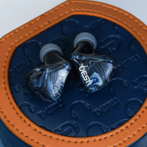 DUNU SA6 EST Hybrid In Ear Kopfhörer 8 Treiber Hi-Res Klang Pro Kabel