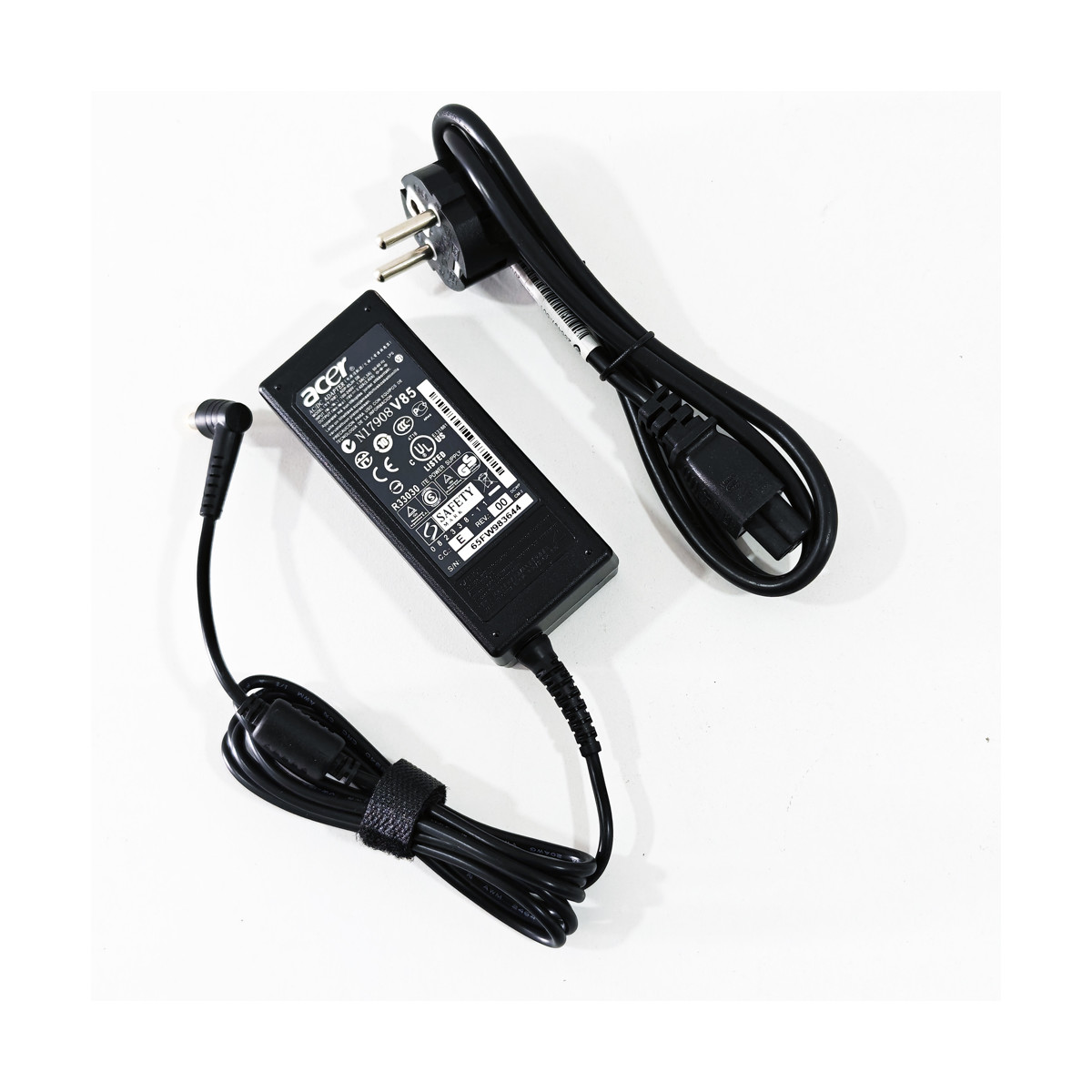 Acer 65W Netzteil 19V 3.42A ADP-65JH DB Original...