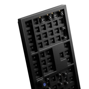 Gaming Tastatur QWERTY Russisch 108 Tasten Magnetisch 8K RGB USB-C